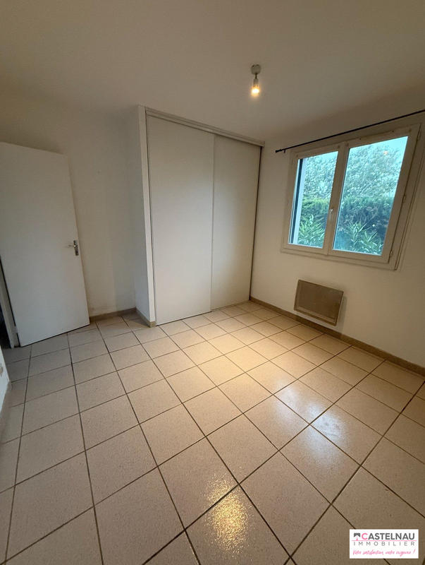 Maison traditionnelle - 240 m² - 8 pièces