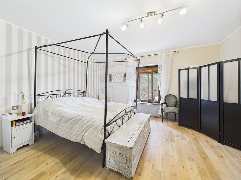 Corps de ferme - 262 m² - 6 pièces