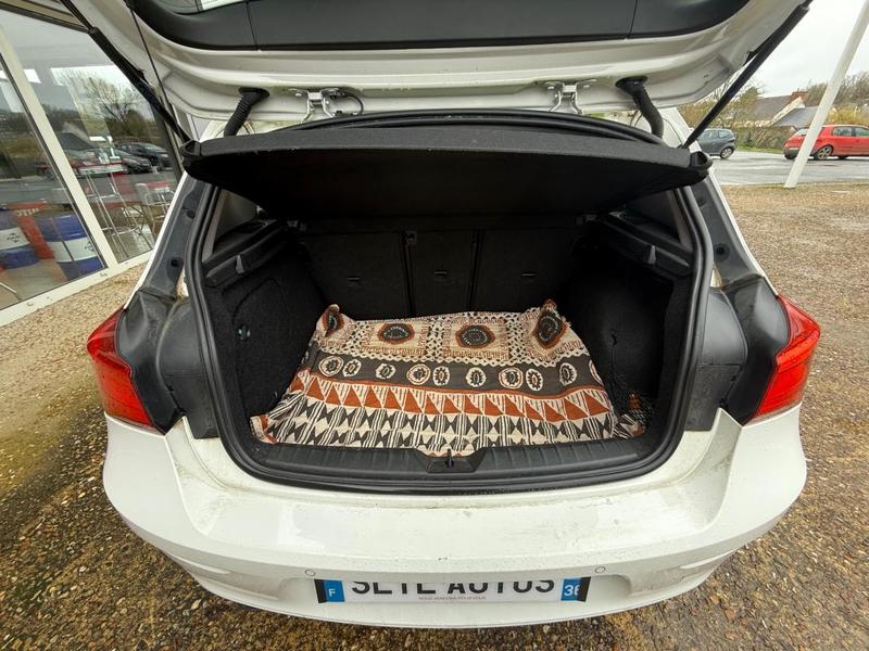 Bmw Série 1 118i 1.5i 136 Ch Lounge Garantie 6 Mois / Reprise Possible
