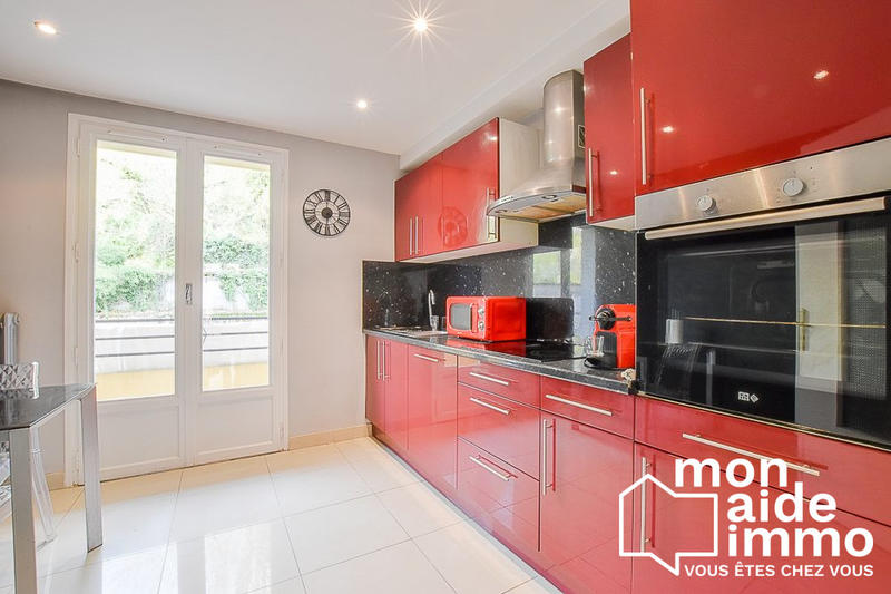 Appartement - 88 m² - 6 pièces