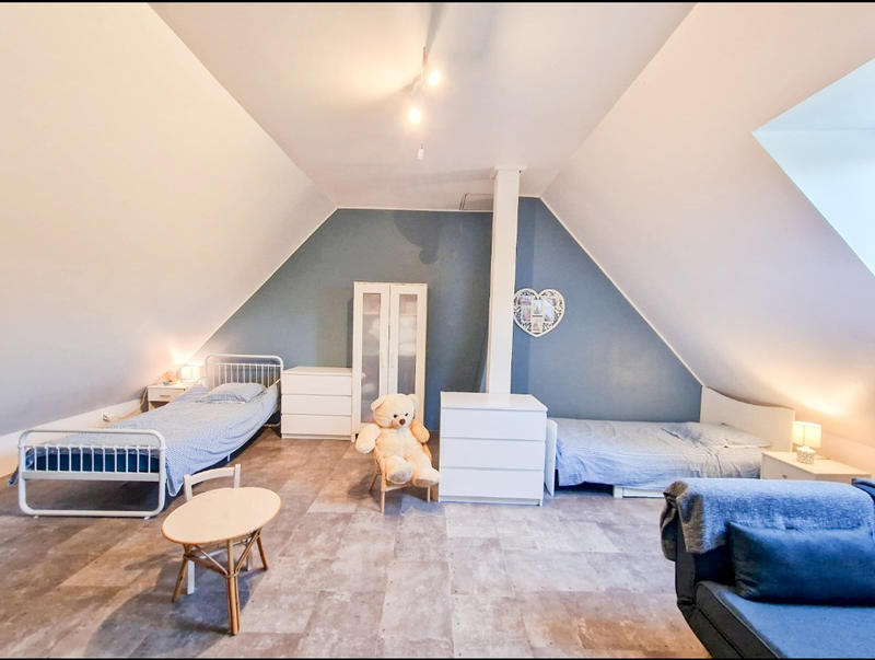 Maison - 212 m² - 7 pièces