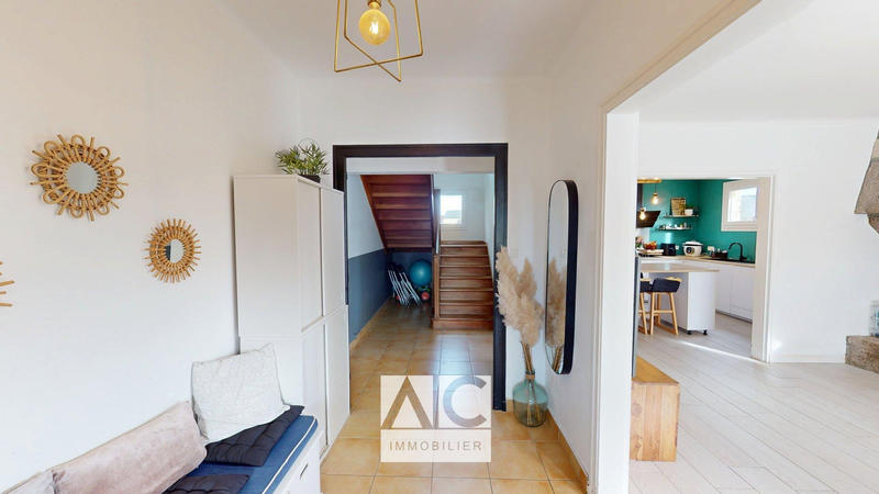 Maison - 157 m² - 7 pièces