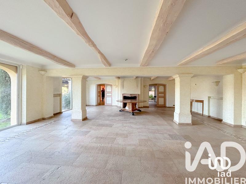 Maison - 380 m² - 9 pièces