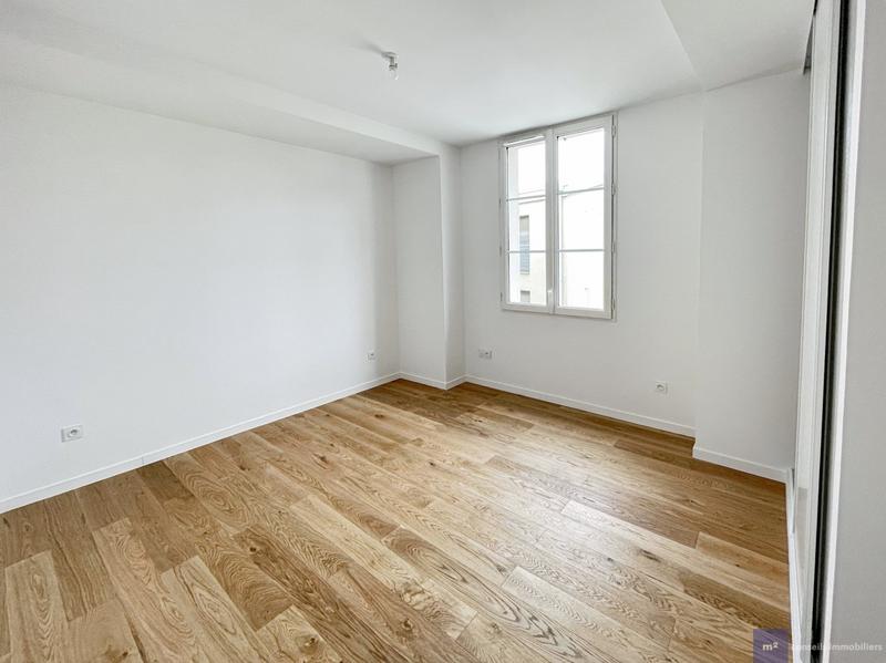 Appartement - 160 m² - 6 pièces