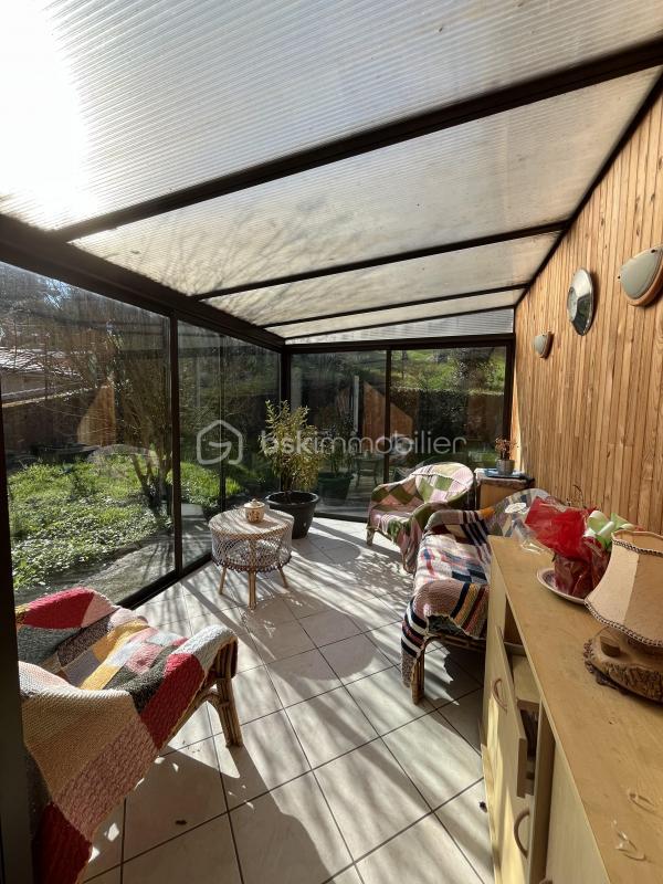 Maison - 218 m² - 10 pièces