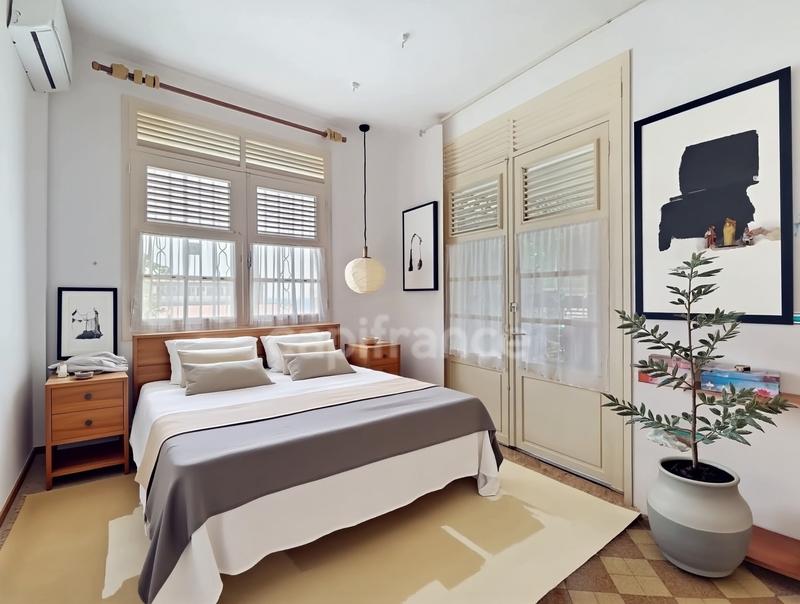 Maison - 184 m² - 9 pièces