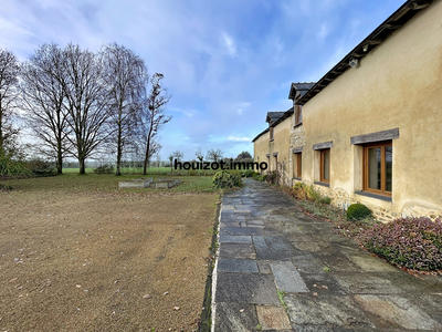 Maison - 233 m² - 6 pièces