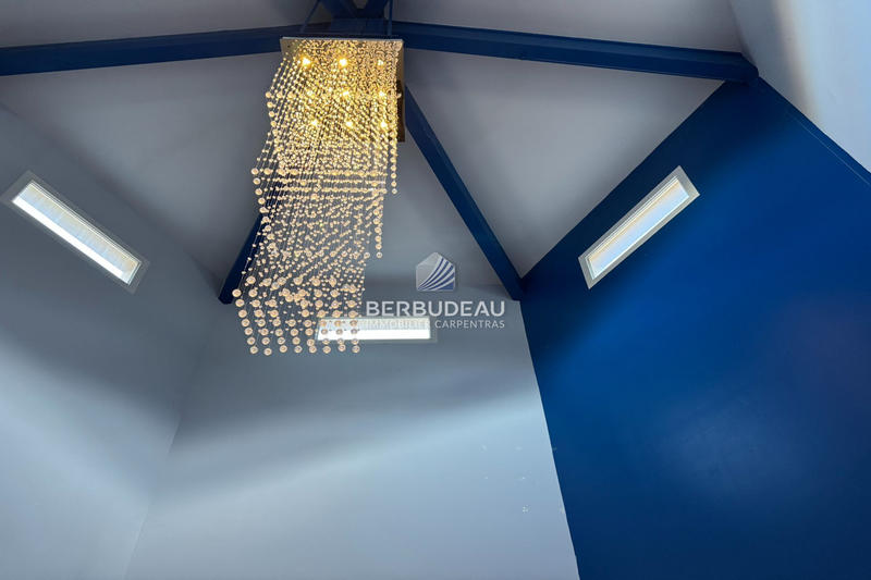 Maison - 263 m² - 8 pièces