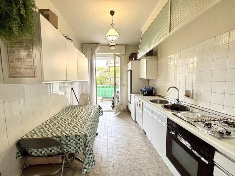 Appartement - 85 m² - 4 pièces