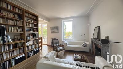 Maison - 261 m² - 12 pièces