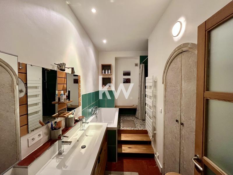 Appartement - 92 m² - 3 pièces