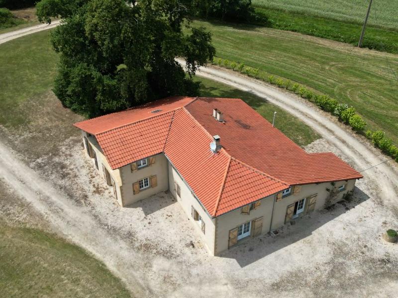 Maison de campagne - 266 m² - 7 pièces