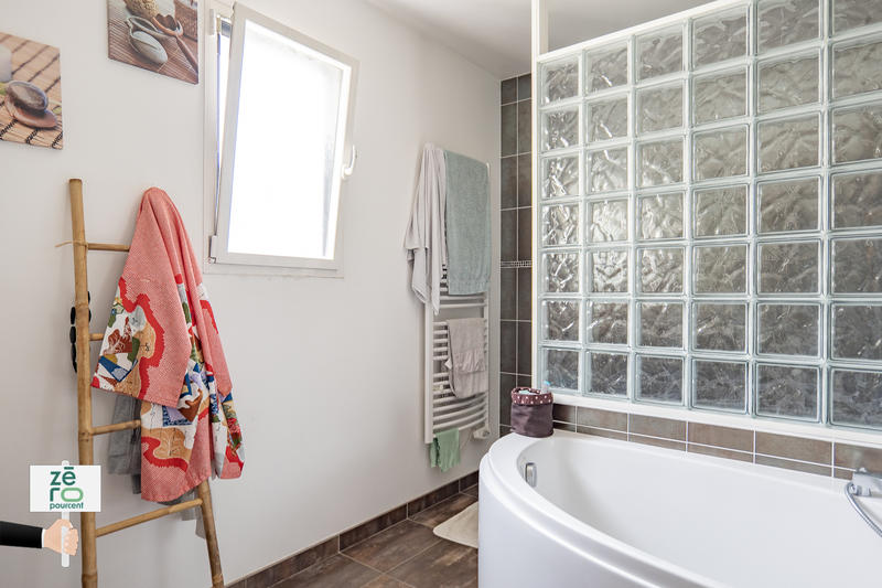 Maison - 135 m² - 6 pièces