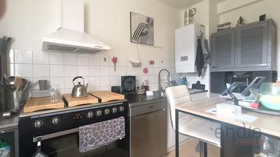 Appartement - 90 m² - 4 pièces