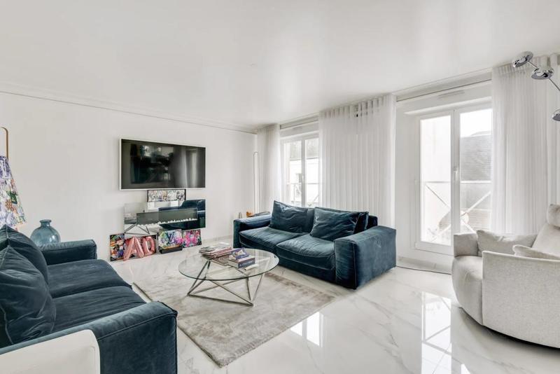 Appartement - 150 m² - 6 pièces