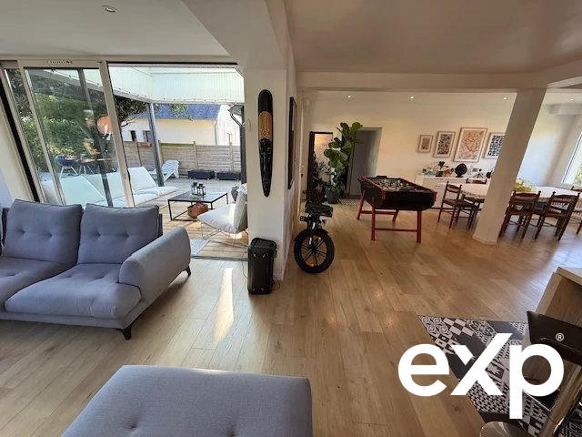 Maison - 127 m² - 5 pièces