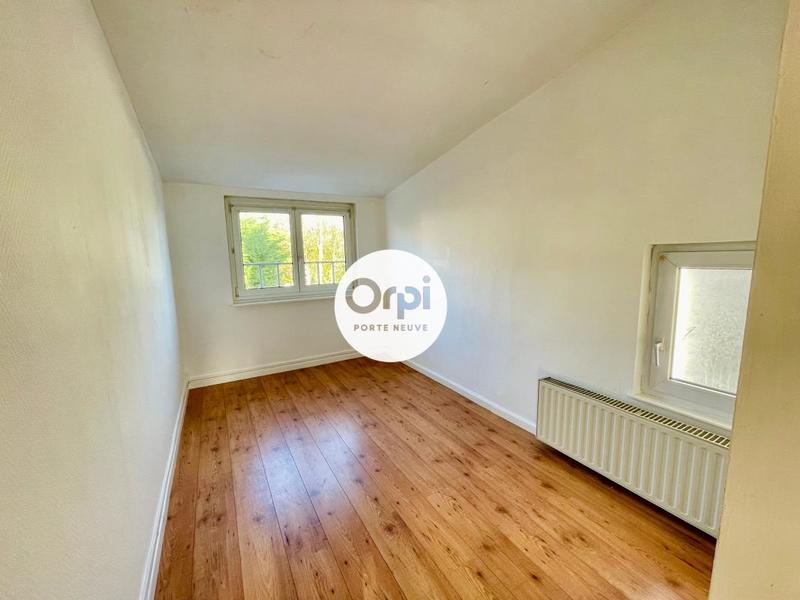 Maison - 94 m² - 4 pièces