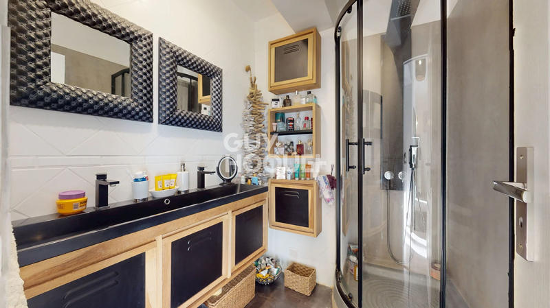 Maison - 98 m² - 5 pièces