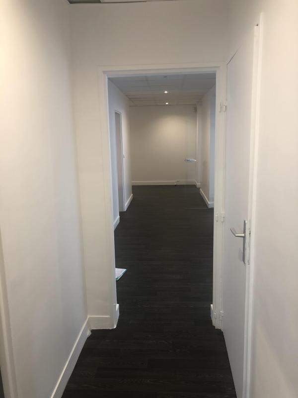 Bureau - 235 m² - 8 pièces