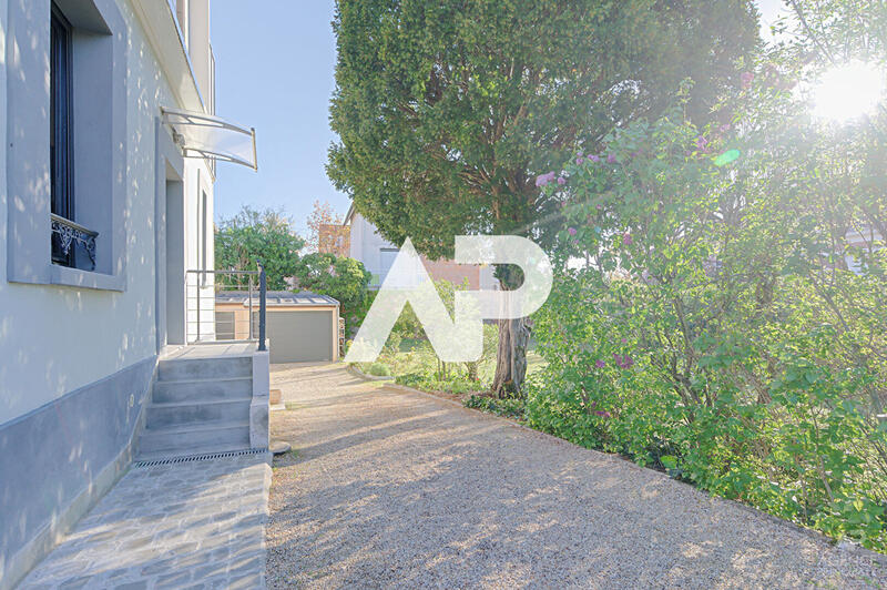 Maison - 120 m² - 5 pièces