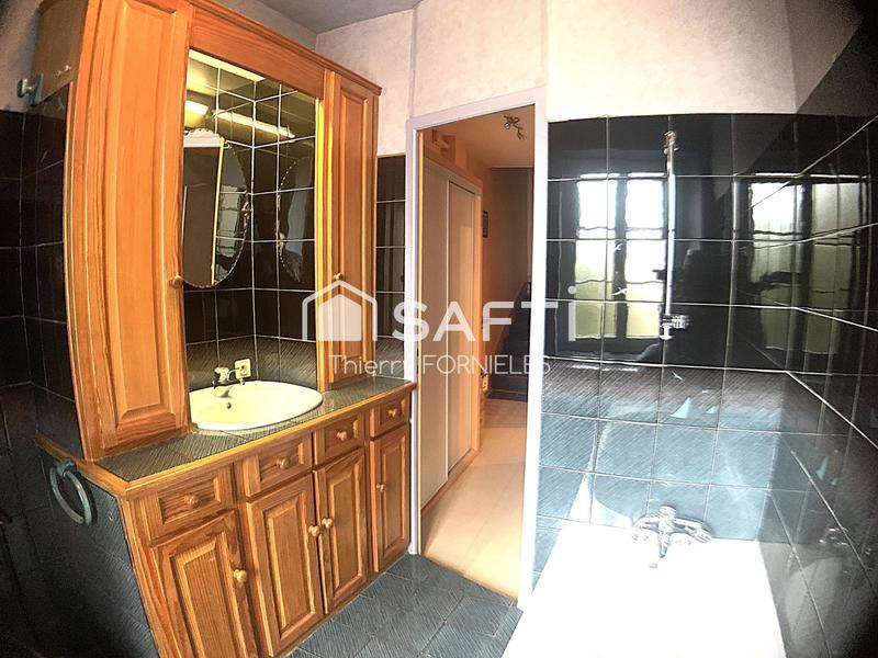 Local commercial - 187 m² - 6 pièces