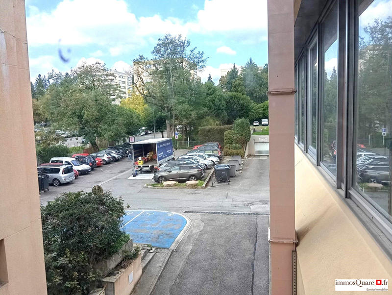 Bureau - 70 m² - 3 pièces