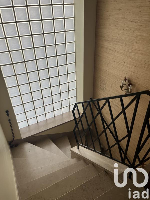 Maison - 187 m² - 7 pièces