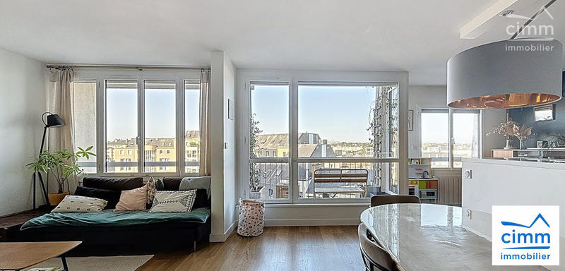 Appartement - 104 m² - 4 pièces