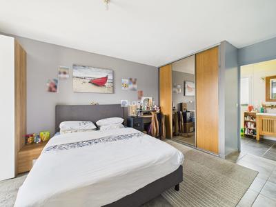 Maison contemporaine - 163 m² - 6 pièces