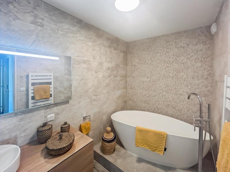 Appartement - 86 m² - 4 pièces