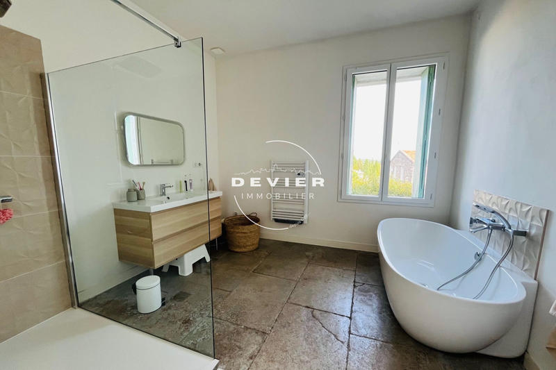 Maison de maîtres - 245 m² - 9 pièces