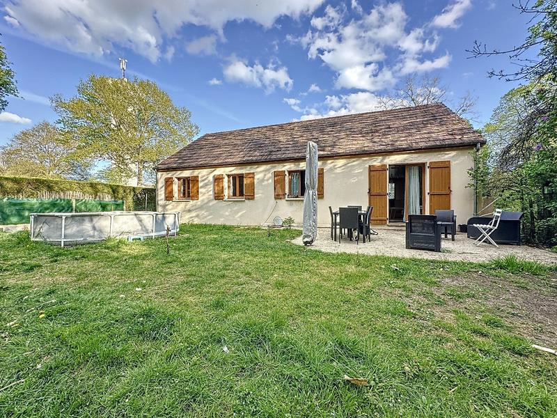 Maison de village - 102 m² - 6 pièces