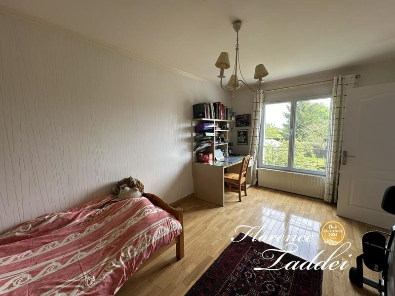 Maison - 177 m² - 7 pièces