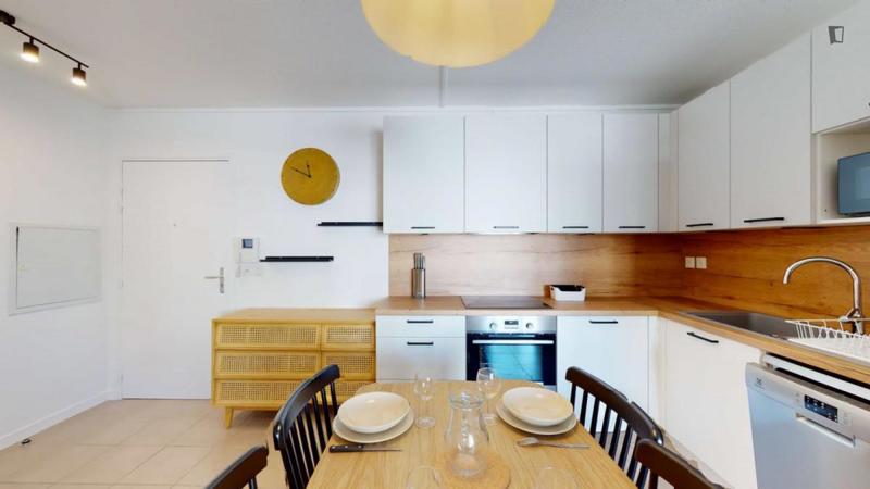 Chambre - 10 m² - 4 pièces