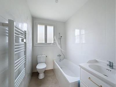 Maison - 150 m² - 8 pièces