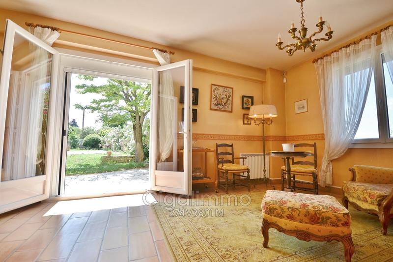 Villa - 151 m² - 6 pièces