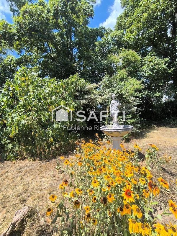 Maison - 195 m² - 8 pièces