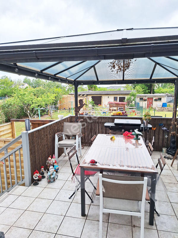 Maison - 137 m² - 7 pièces