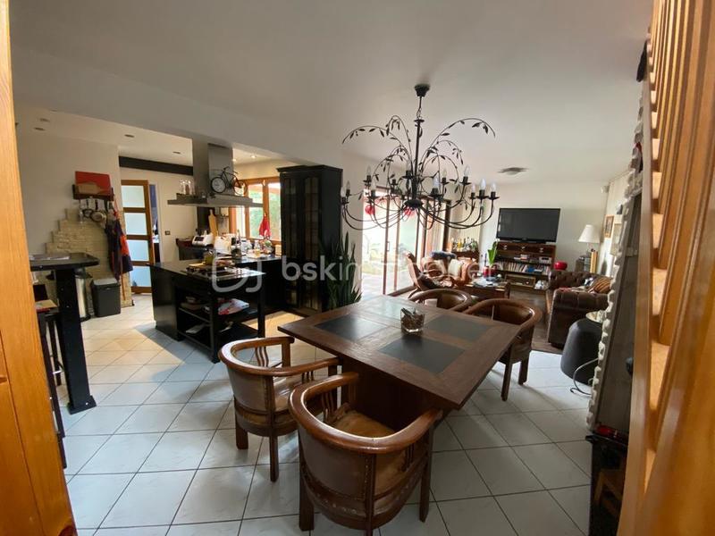 Maison - 122 m² - 5 pièces