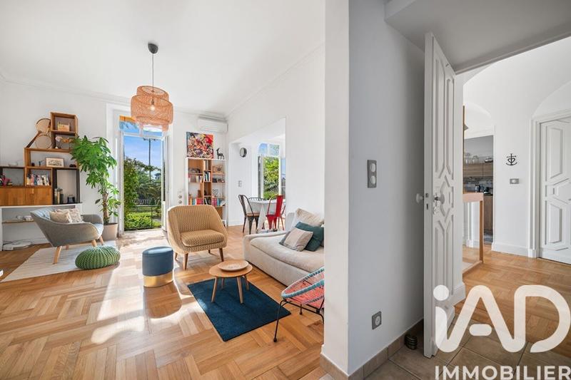 Appartement - 143 m² - 5 pièces