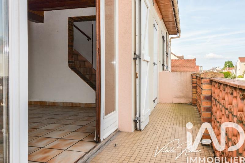 Maison - 210 m² - 5 pièces