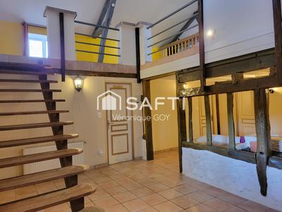 Maison - 267 m² - 7 pièces