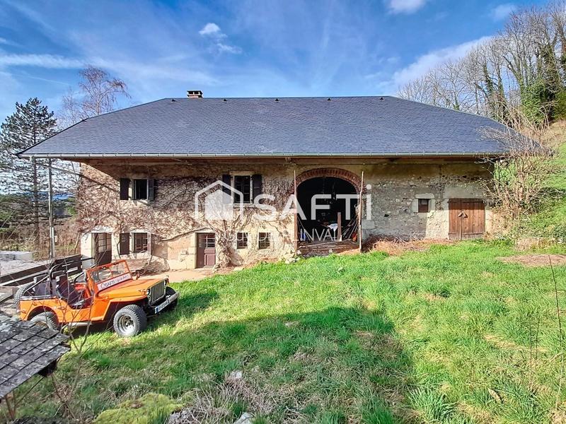 Maison - 216 m² - 9 pièces