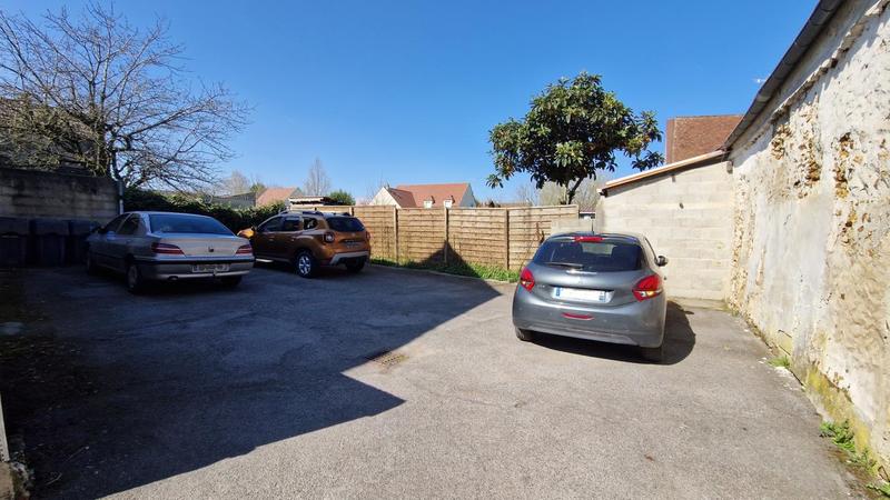 Immeuble - 183 m² - 9 pièces