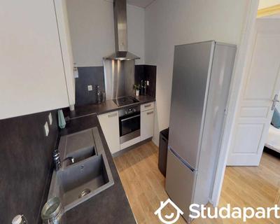 Chambre - 70 m² - 1 pièce