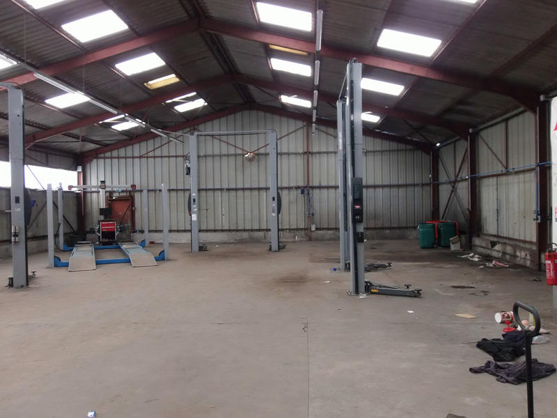 Bureau - 422 m² - 3 pièces