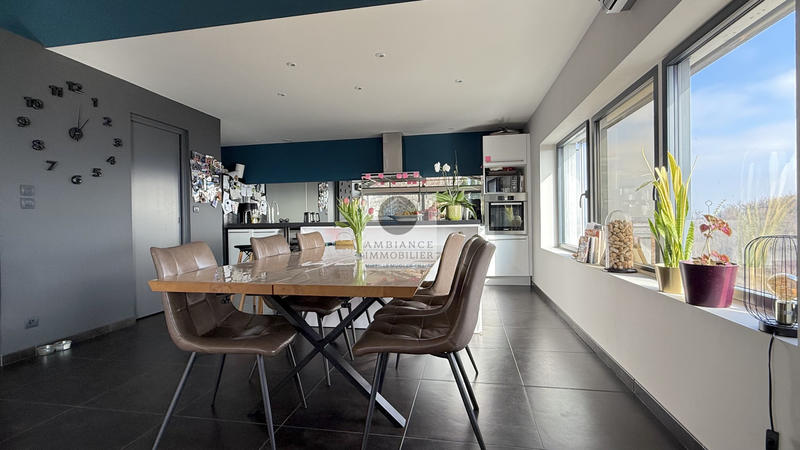 Maison - 167 m² - 7 pièces