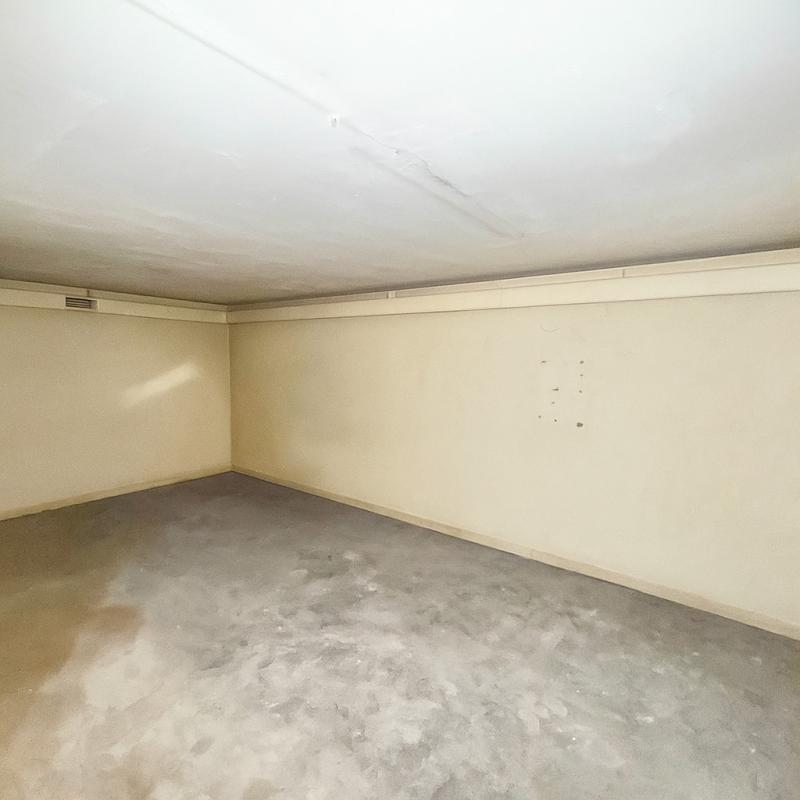 Local d'activité / Entrepôt - 715 m²