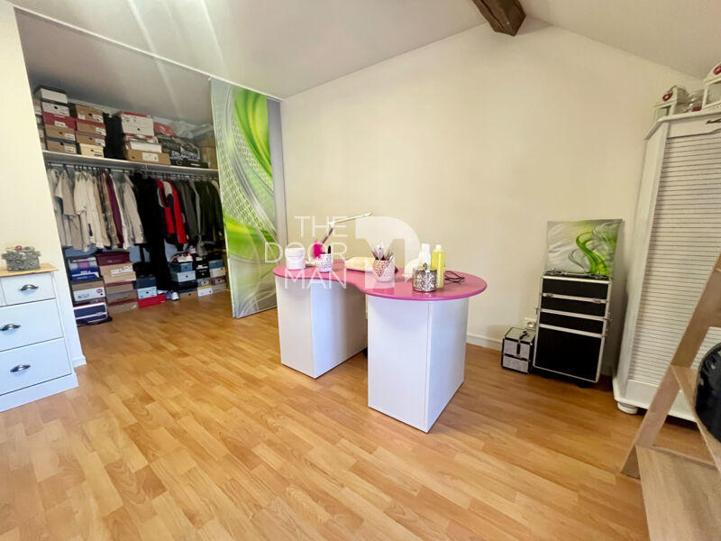 Maison de campagne - 210 m² - 6 pièces