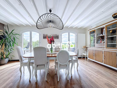 Maison - 164 m² - 9 pièces